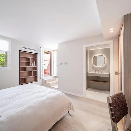 Ref 1923 - Vieux-port 5-star Penthouse For Rent Sea View Cannes