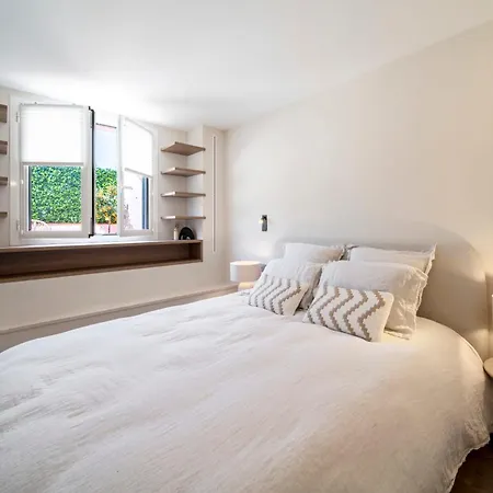 Ref 1923 - Vieux-port 5-star Penthouse For Rent Sea View