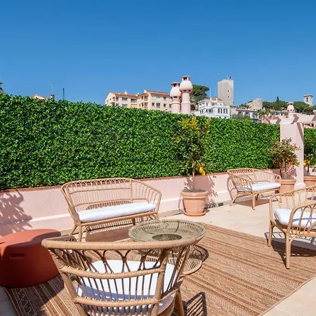 Ref 1923 - Vieux-port 5-star Penthouse For Rent Sea View Appartement *