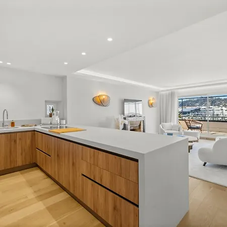 Ref 1923 - Vieux-port Penthouse Classé 5 étoiles à Louer Vue *